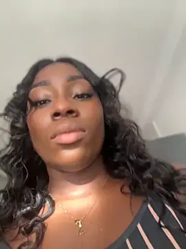 ZarahFerreira online show from April 2026 10:02:02 PM