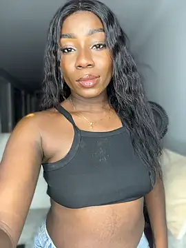 ZarahFerreira online show from April 2026 11:43:02 PM