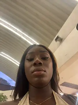 ZarahFerreira online show from June 2026 11:33:02 PM