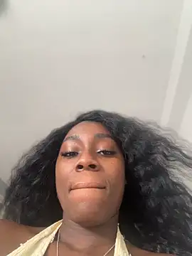 Snapshot of ZarahFerreira chatting on May 2026 05:37:01 PM ZarahFerreira online show from May 2026 05:37:01 PM