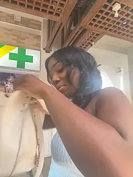 ZarahFerreira online show from April 2026 09:54:02 PM