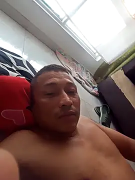 Snapshot of pareja_latina2214 chatting on February 2026 07:46:02 PM pareja latina2214 online show from February 2026 07:46:02 PM