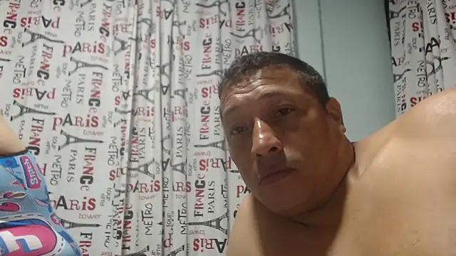 pareja latina2214 online show from April 2026 12:18:02 AM