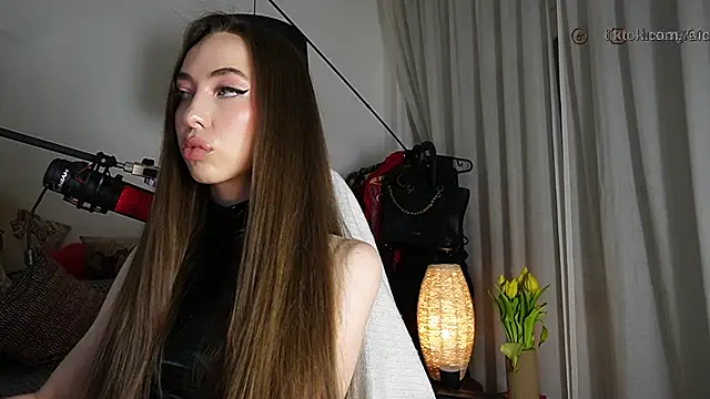 supreme dominatrix online show from April 2026 08:54:01 PM