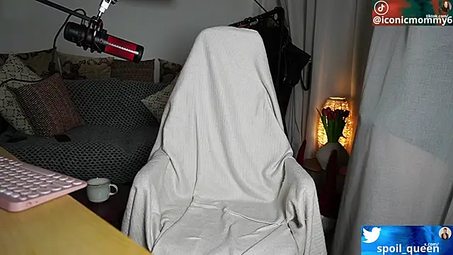 Snapshot of supreme_dominatrix chatting on January 2026 09:42:02 PM supreme dominatrix online show from January 2026 09:42:02 PM