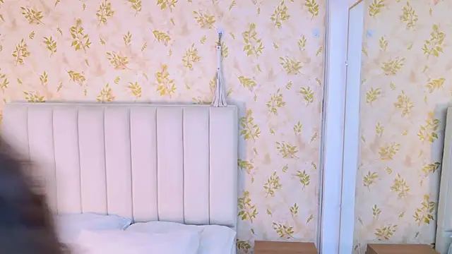 Alicie Wonders online show from February 2026 03:18:02 AM