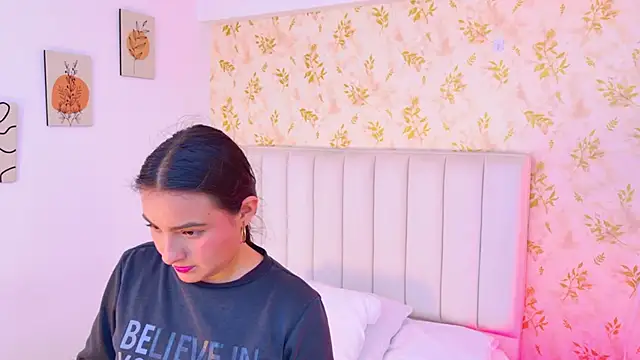 Alicie Wonders online show from March 2026 03:17:01 AM