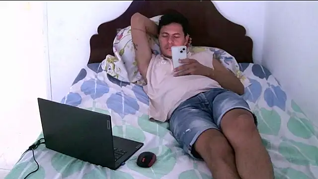 19daniboy online show from May 2026 04:58:01 PM