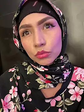 Snapshot of Darsha_Khemu chatting on June 2026 09:41:01 PM Darsha Khemu online show from June 2026 09:41:01 PM