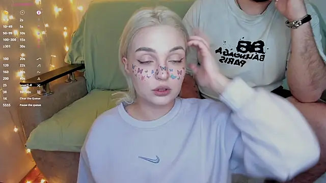 Snapshot of creampiiee chatting on May 2026 02:42:01 PM creampiiee online show from May 2026 02:42:01 PM