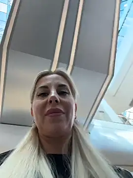 LisaMurr online show from May 2026 12:57:02 PM
