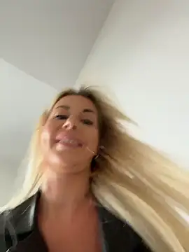 LisaMurr online show from May 2026 11:50:01 AM