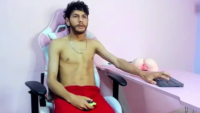 LuckySammer online show from February 2026 12:06:02 PM