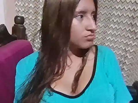 Snapshot of Emily_231 chatting on February 2026 01:40:01 AM Emily 231 online show from February 2026 01:40:01 AM