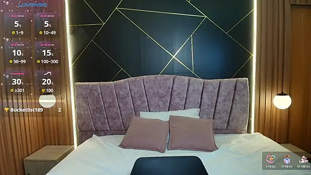 MoriahStorm online show from March 2026 12:23:01 PM