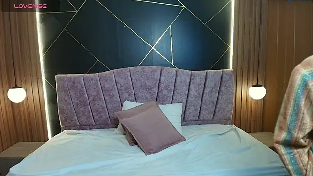 MoriahStorm online show from March 2026 12:16:01 PM