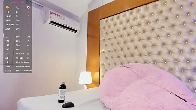 IsabellaaLux  online show from March 2026 07:59:01 PM