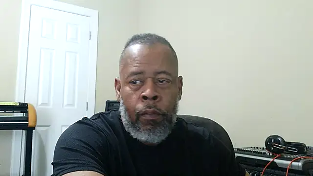 Cleozevo1961 online show from March 2026 04:34:02 PM