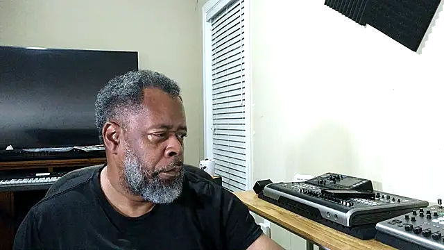 Cleozevo1961 online show from August 2026 01:54:02 AM