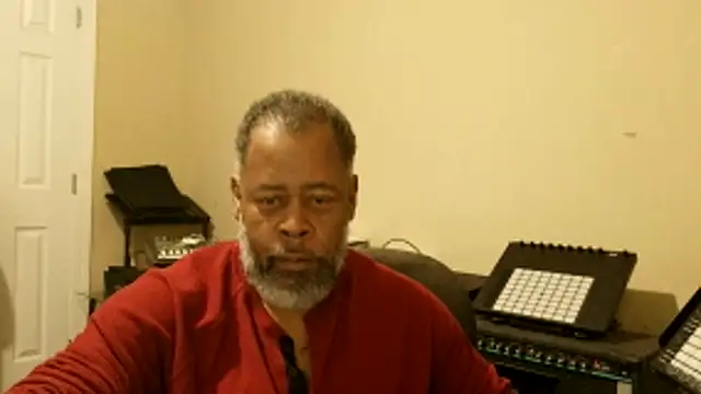 Cleozevo1961 online show from April 2026 01:07:01 PM