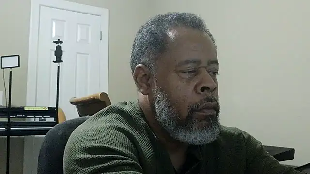 Cleozevo1961 online show from March 2026 08:49:02 PM