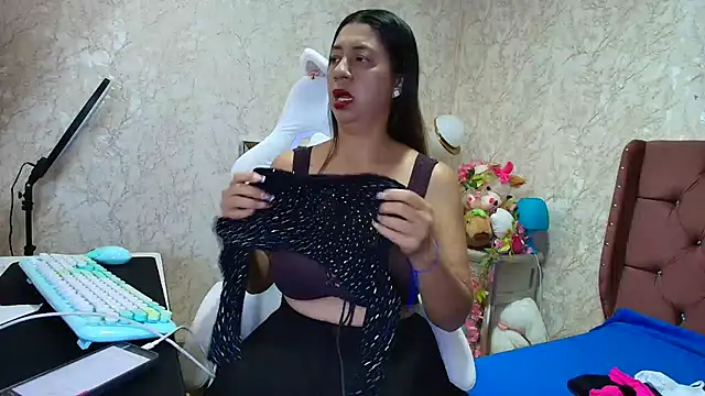 SelinaRussell online show from May 2026 12:42:02 AM