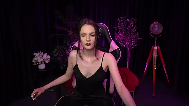 Snapshot of Wild_Alice_me chatting on April 2026 03:24:02 PM Wild Alice me online show from April 2026 03:24:02 PM