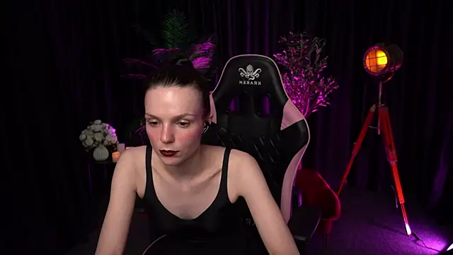 Snapshot of Wild_Alice_me chatting on February 2026 04:47:02 PM Wild Alice me online show from February 2026 04:47:02 PM