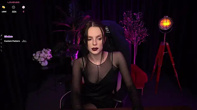 Snapshot of Wild_Alice_me chatting on May 2026 03:26:01 PM Wild Alice me online show from May 2026 03:26:01 PM