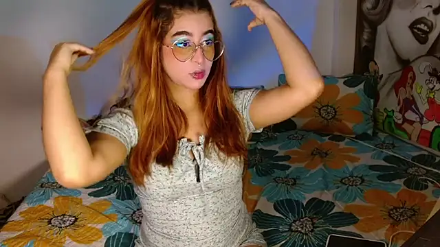 chloe roxy online show from April 2026 04:03:01 AM