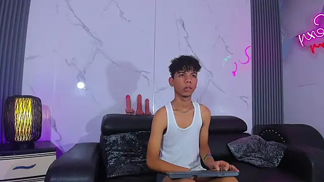 Snapshot of Spicy_guys chatting on May 2026 01:19:02 PM Spicy guys online show from May 2026 01:19:02 PM