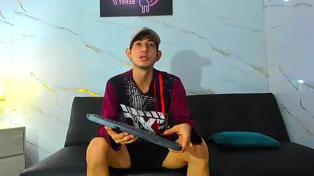 Spicy guys online show from March 2026 01:11:02 PM