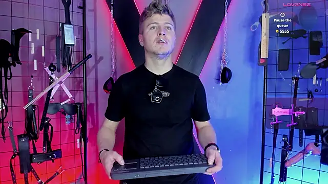 MrJustin Brianna BDSM online show from February 2026 07:24:01 PM