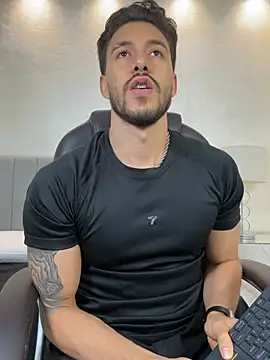 Snapshot of evans_campbell1 chatting on February 2026 11:27:02 PM evans campbell1 online show from February 2026 11:27:02 PM