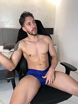 Snapshot of evans_campbell1 chatting on June 2026 12:37:01 AM evans campbell1 online show from June 2026 12:37:01 AM