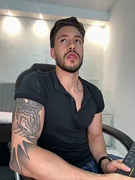 Snapshot of evans_campbell1 chatting on February 2026 11:26:01 PM evans campbell1 online show from February 2026 11:26:01 PM