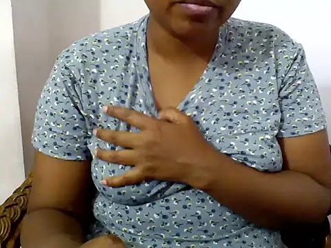 Snapshot of Angel_honeybear_143 chatting on February 2026 10:26:02 AM Angel honeybear 143 online show from February 2026 10:26:02 AM