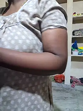Snapshot of Angel_honeybear_143 chatting on July 2026 03:09:01 PM Angel honeybear 143 online show from July 2026 03:09:01 PM