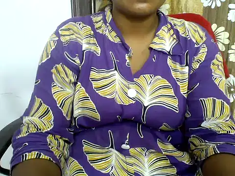 Snapshot of Angel_honeybear_143 chatting on June 2026 06:07:02 PM Angel honeybear 143 online show from June 2026 06:07:02 PM