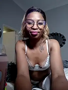 SassyyLadyKay online show from April 2026 01:01:01 AM