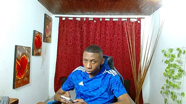 milo018 online show from April 2026 10:03:01 PM