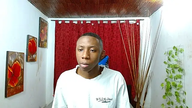 milo018 online show from May 2026 05:42:01 PM