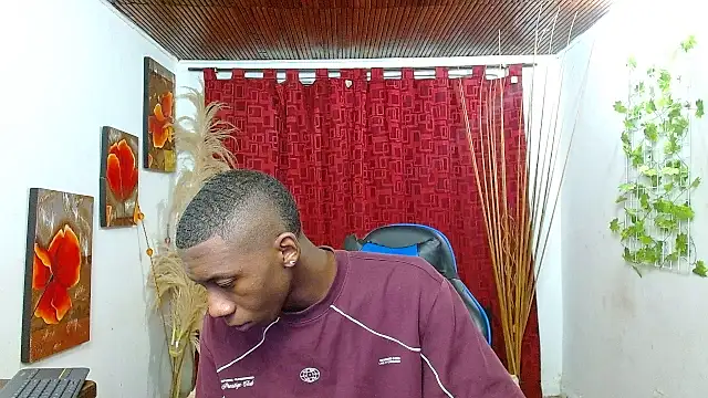 milo018 online show from February 2026 07:22:02 AM