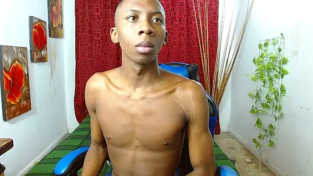 milo018 online show from April 2026 08:49:01 AM