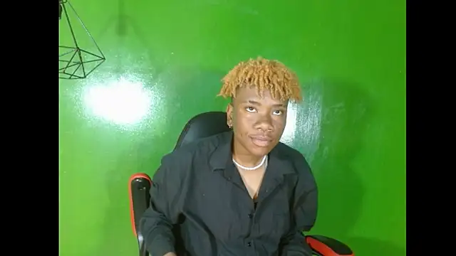 Darkiin FTM online show from February 2026 03:29:01 AM