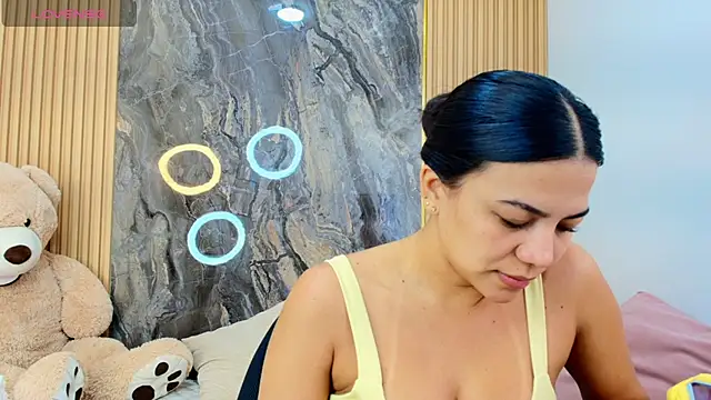 scarlett lumi online show from March 2026 12:40:02 PM