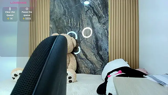 Snapshot of scarlett_lumi chatting on February 2026 10:23:01 AM scarlett lumi online show from February 2026 10:23:01 AM