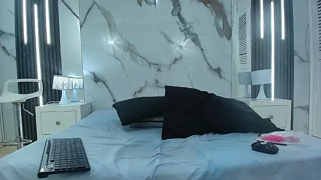 AzulMaveric online show from March 2026 08:46:02 PM