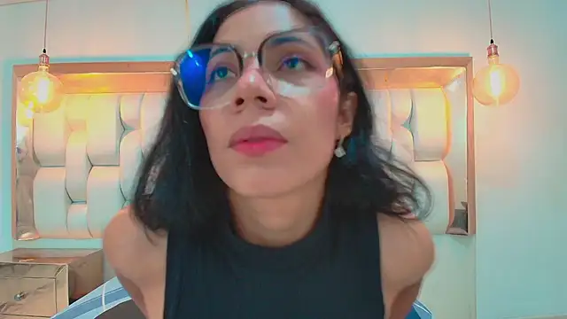 AzulMaveric online show from June 2026 08:02:01 PM