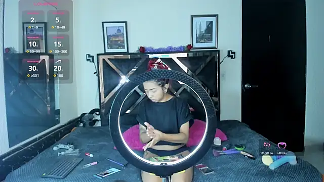 poyson ivy online show from May 2026 11:03:03 PM